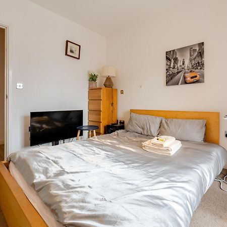 Room In Cardiff City Center - Swiftstay Exteriér fotografie
