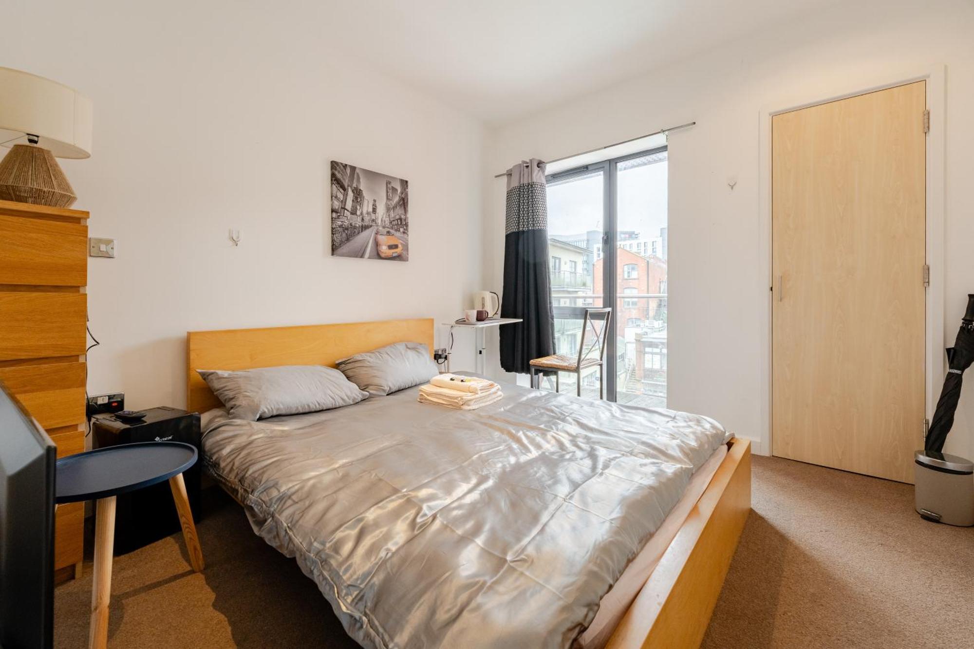 Room In Cardiff City Center - Swiftstay Exteriér fotografie